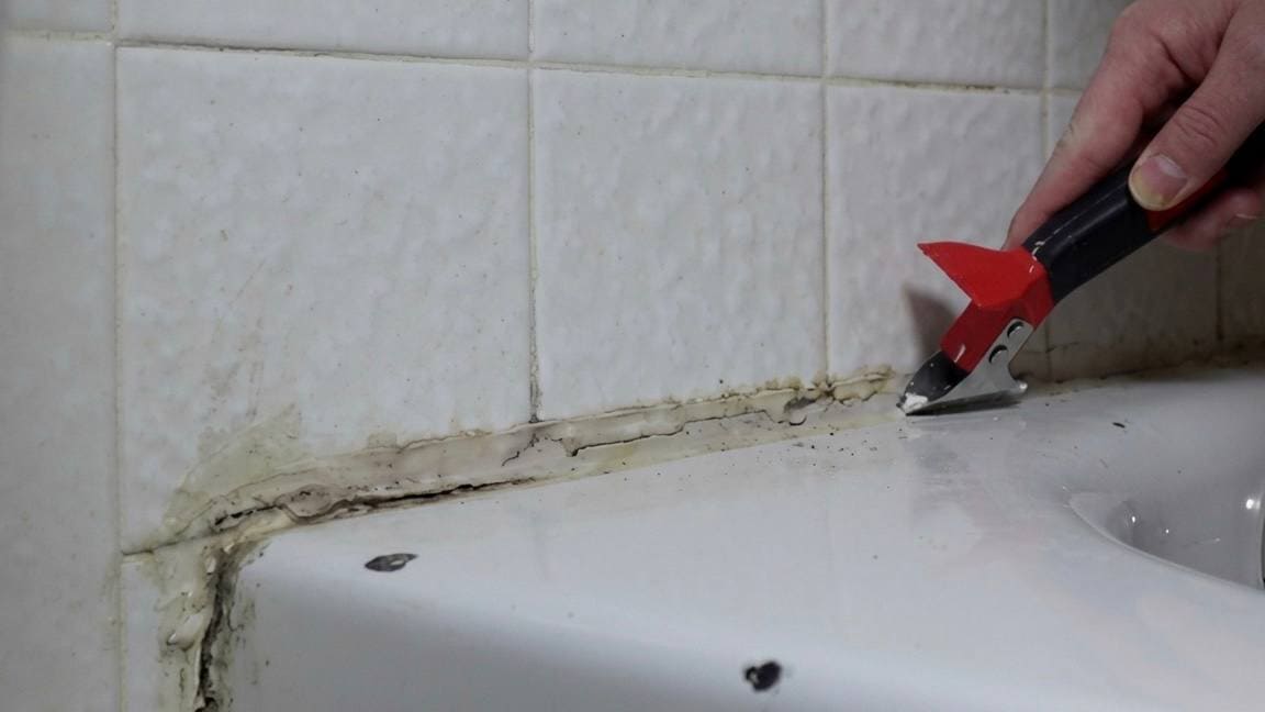 Silicone Removal & Re-Caulking